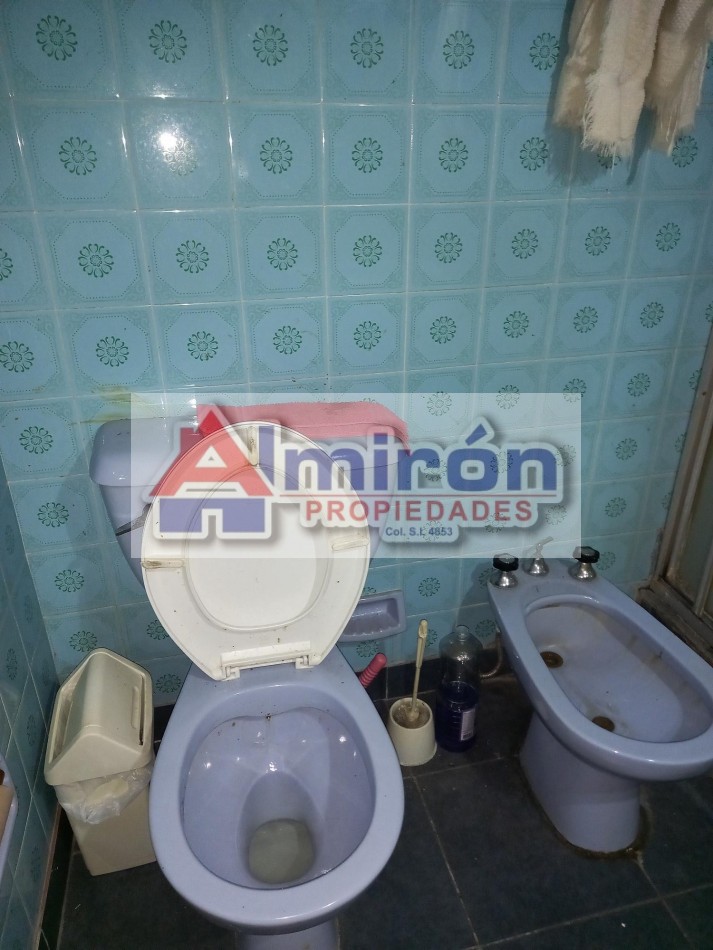 AA - 270 Villa Adelina.