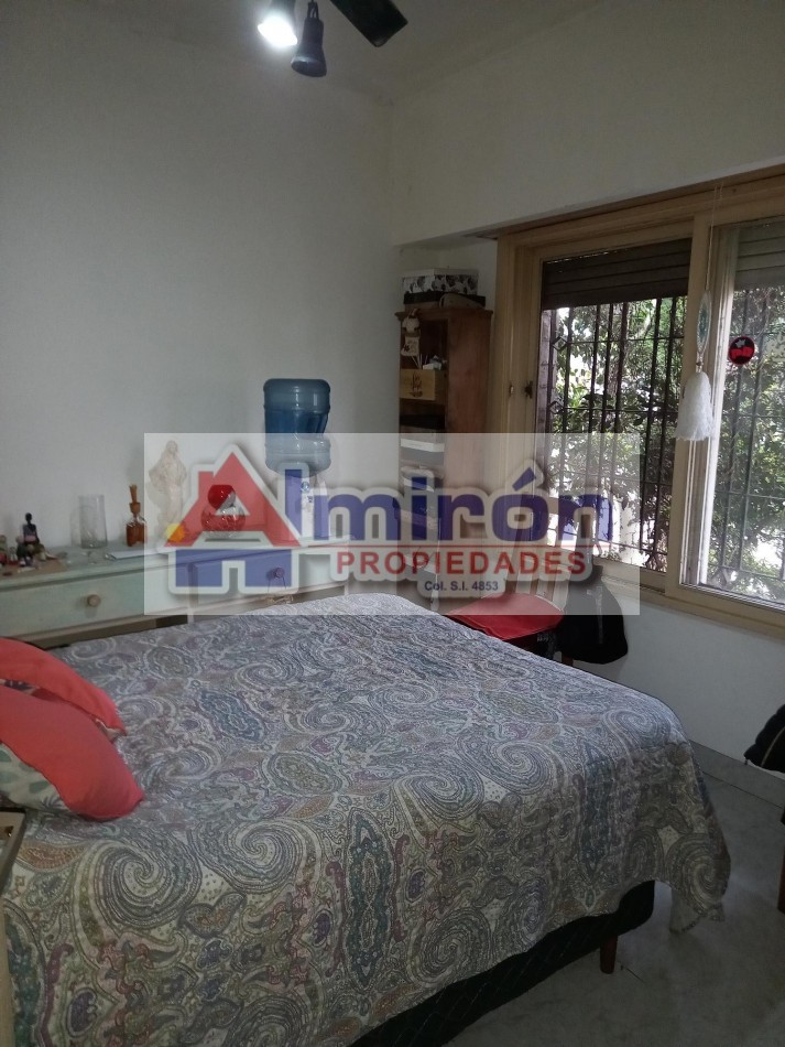 AA - 270 Villa Adelina.