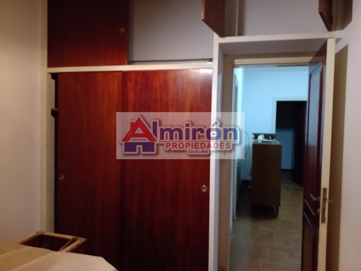 AA - 233 - Villa Adelina