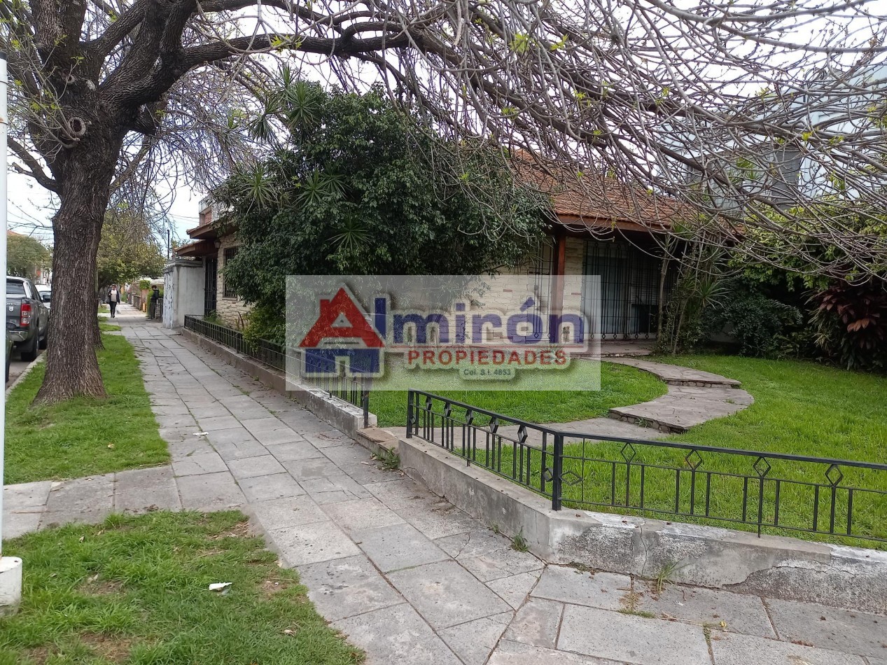 AA - 270 Villa Adelina.