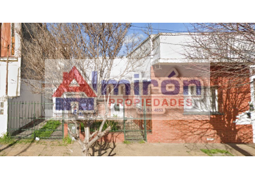 AA 266 - Casa 3 ambientes en Jose Leon Suarez